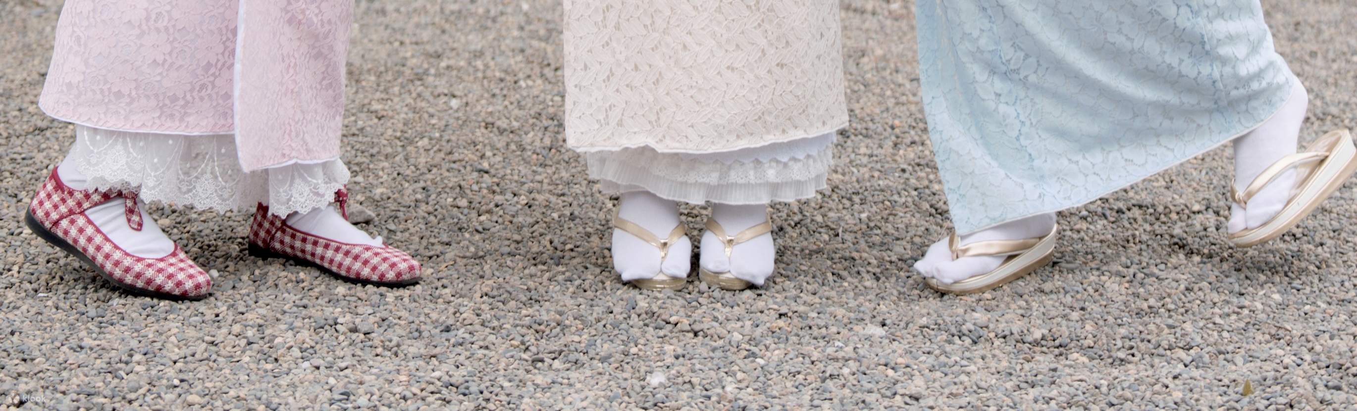 [Style cosplay exclusif Klook] Apportez vos produits dérivés de personnage préférés à Asakusa pour découvrir un style de kimono unique ! (※①Le kimono est de la même couleur que celle du personnage et peut ne pas correspondre à la photo. ②Le sac à main est