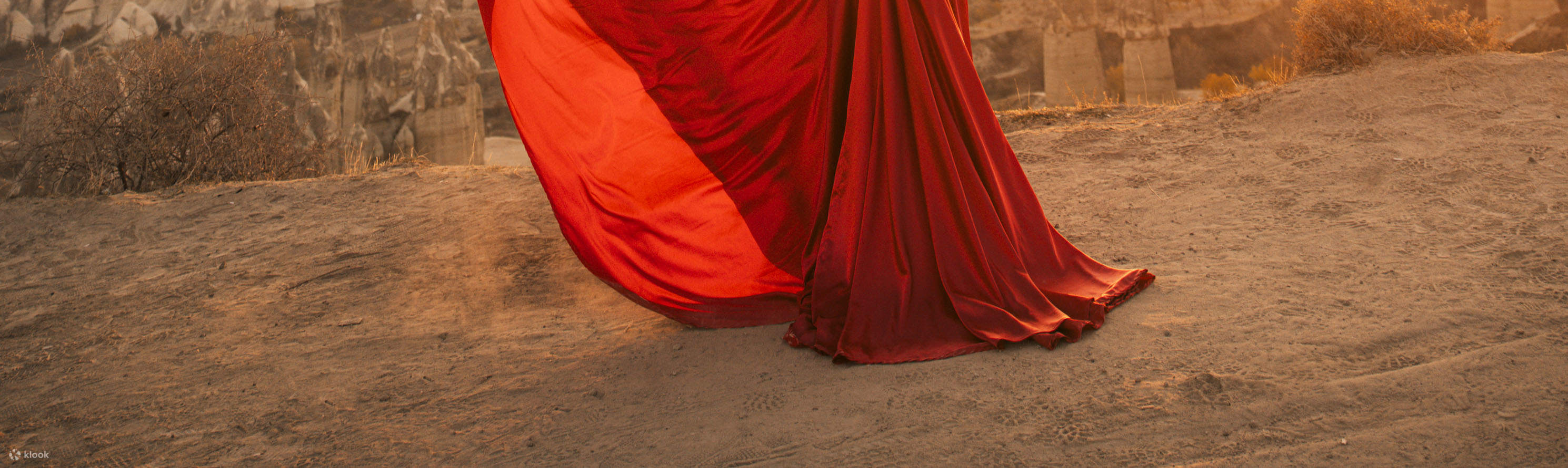 Kappadokien | Privates Fotoshooting mit fliegenden Kleidern