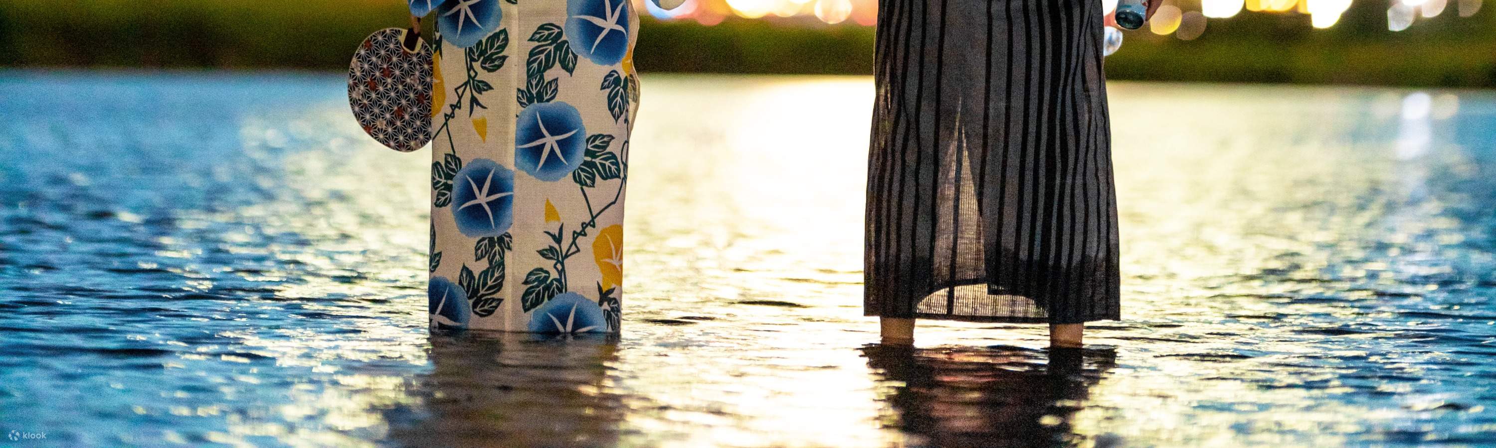 浴衣和京都岚山的夏季花火