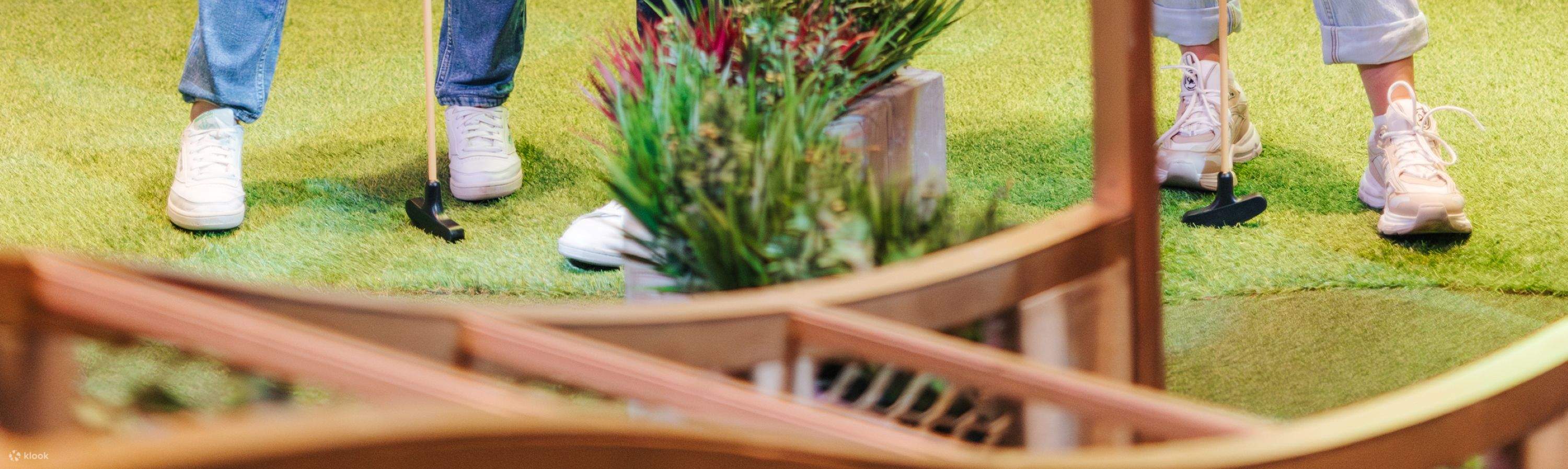 Swingers Crazy Golf ドバイでゴルフ、軽食、ドリンクを楽しもう