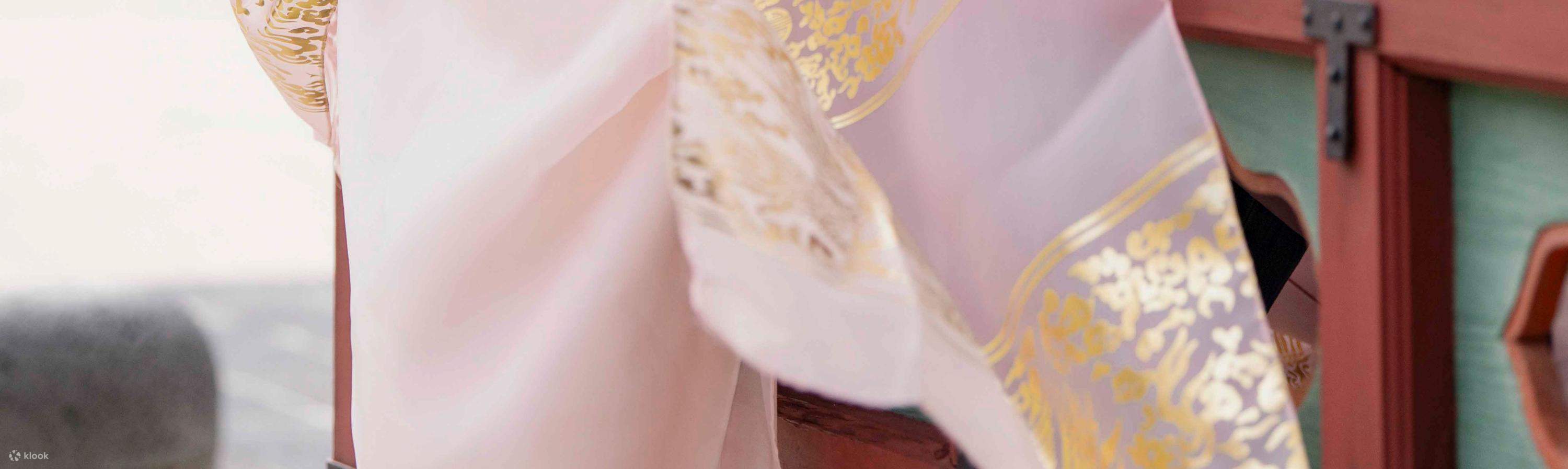 Esperienza di Noleggio Hanbok della Regina di Jeju