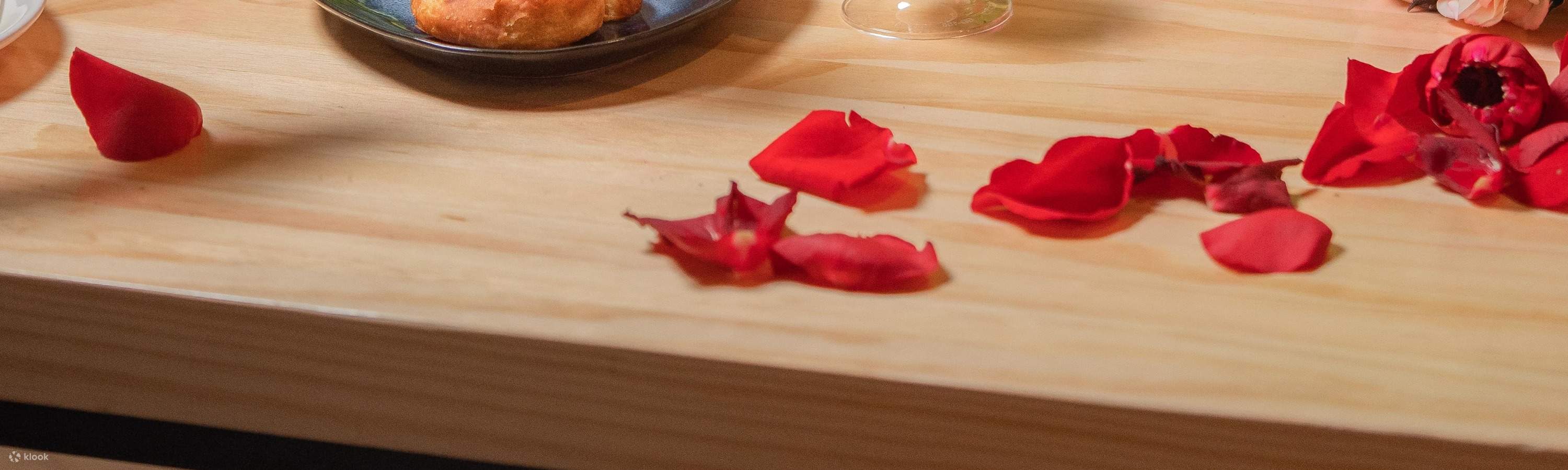 Flowery High-Tea Set