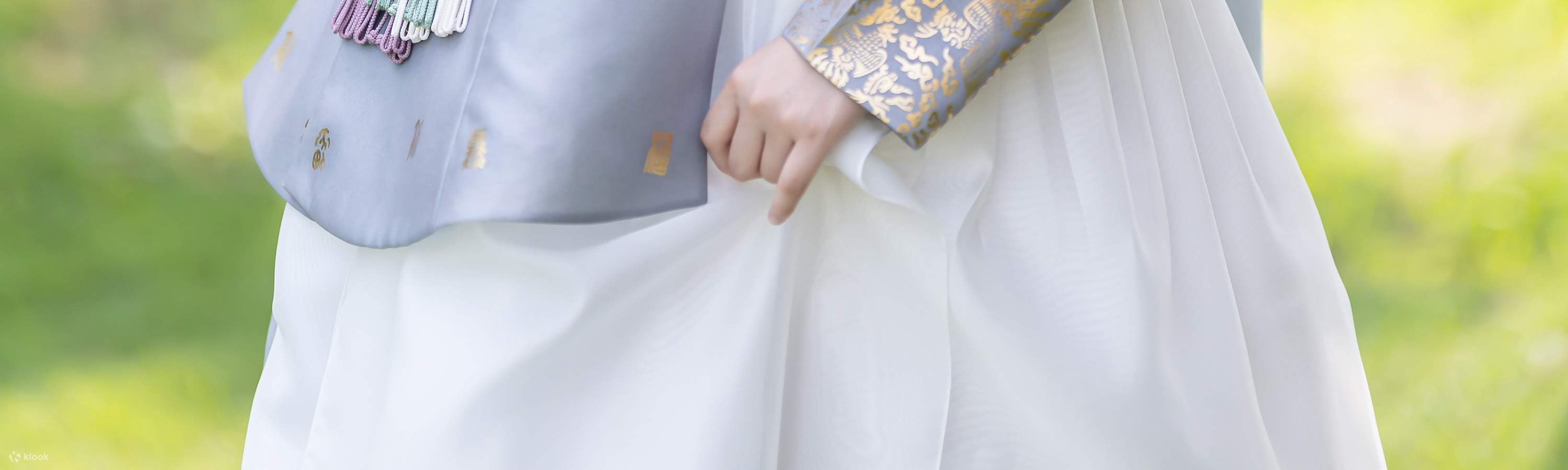 Sesi Fotografi Luar Mewah (Dengan Solekan + Cetakan Foto)