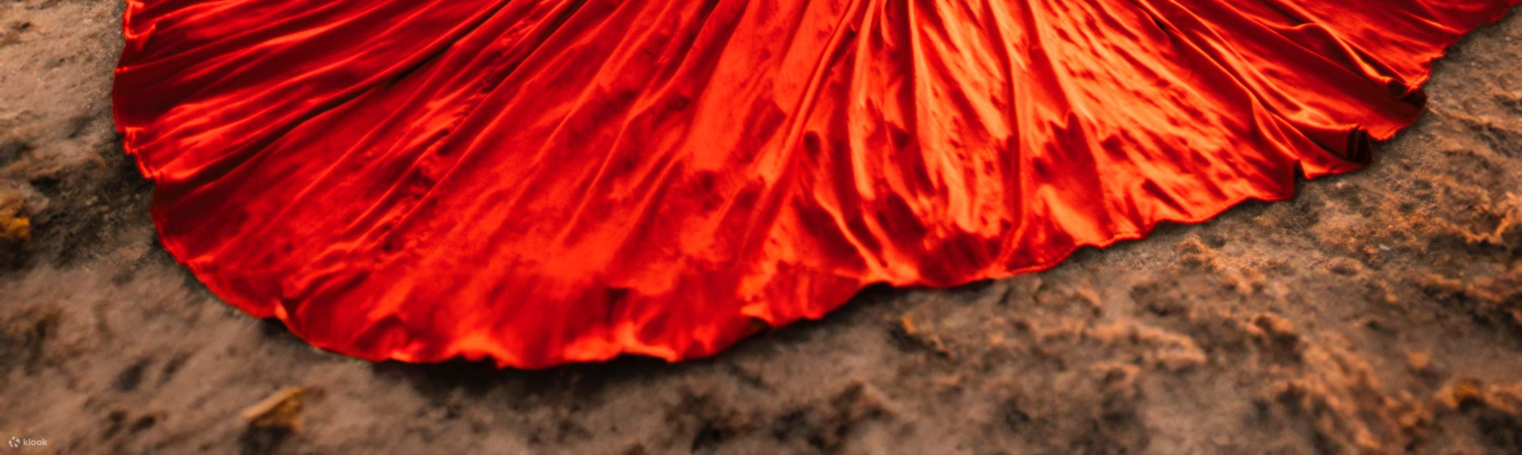 Kappadokien | Privates Fotoshooting mit fliegenden Kleidern