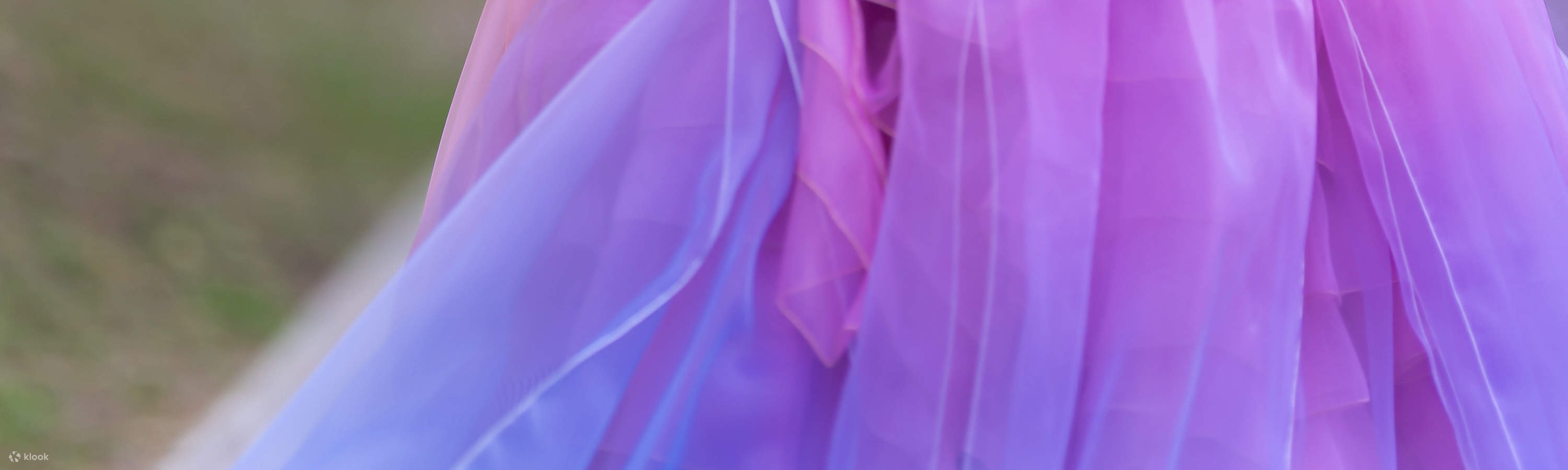 ラグジュアリー屋外写真撮影（メイクアップ＋写真プリント付き）