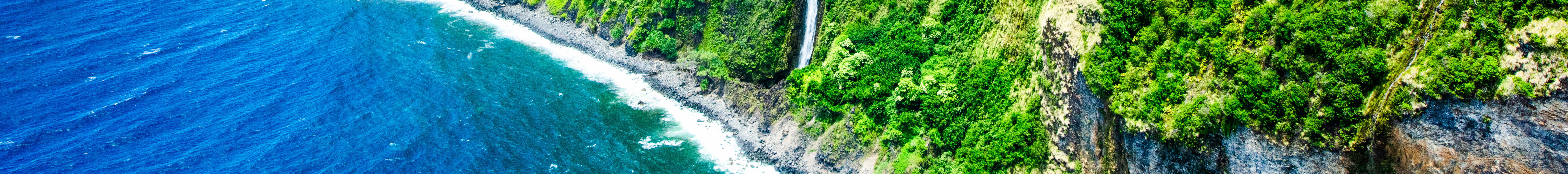 コハラコースト 火山と滝を巡る90分ヘリコプターツアー - ドアあり／なし