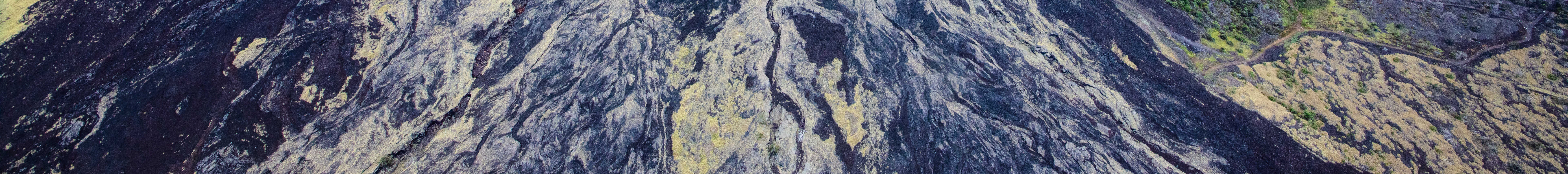 Kohala Coast Volcano Waterfalls - 90-минутный вертолетный тур - с открытыми/закрытыми дверями