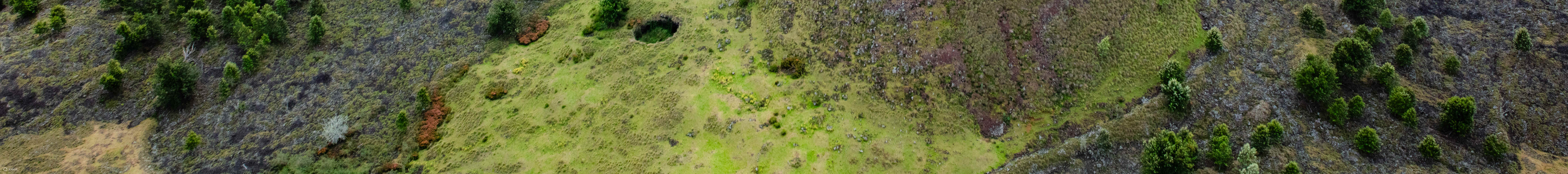 コハラコースト 火山と滝を巡る90分ヘリコプターツアー - ドアあり／なし