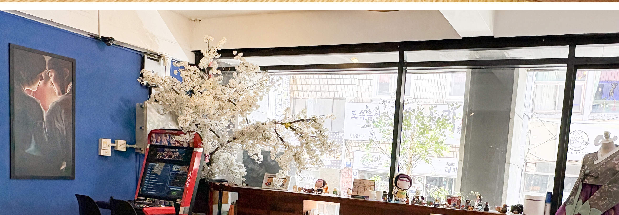 Expérience de la culture coréenne à Jeju : Location de Hanbok et d'uniformes scolaires, K-Beauty et séance photo