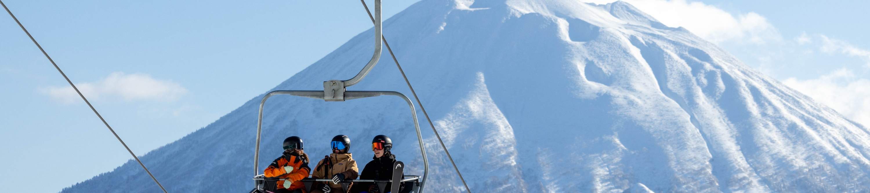 Thuê xe trượt tuyết Hakuba - đi cáp treo