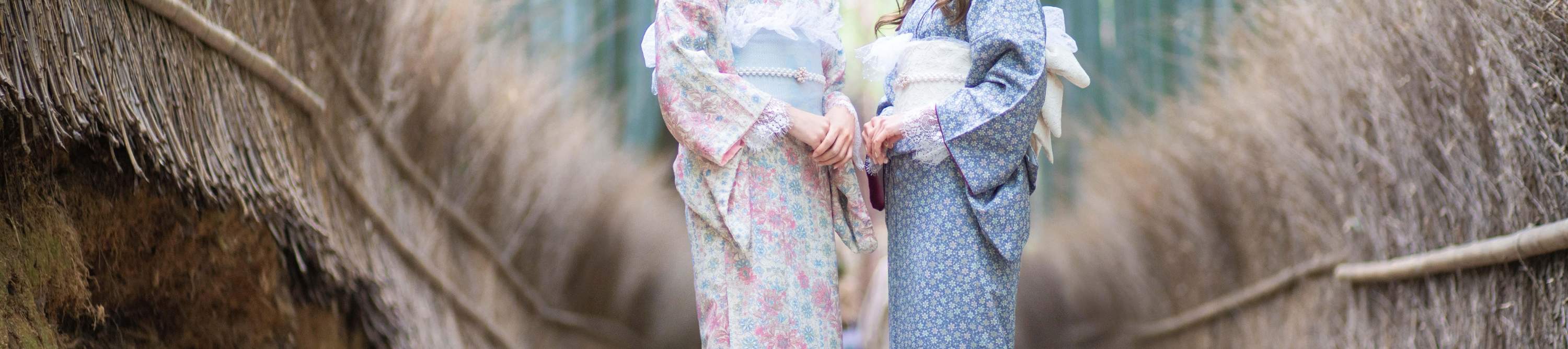 Pakej Keiran. Kimono Komon tradisional, fabriknya diperbuat daripada 