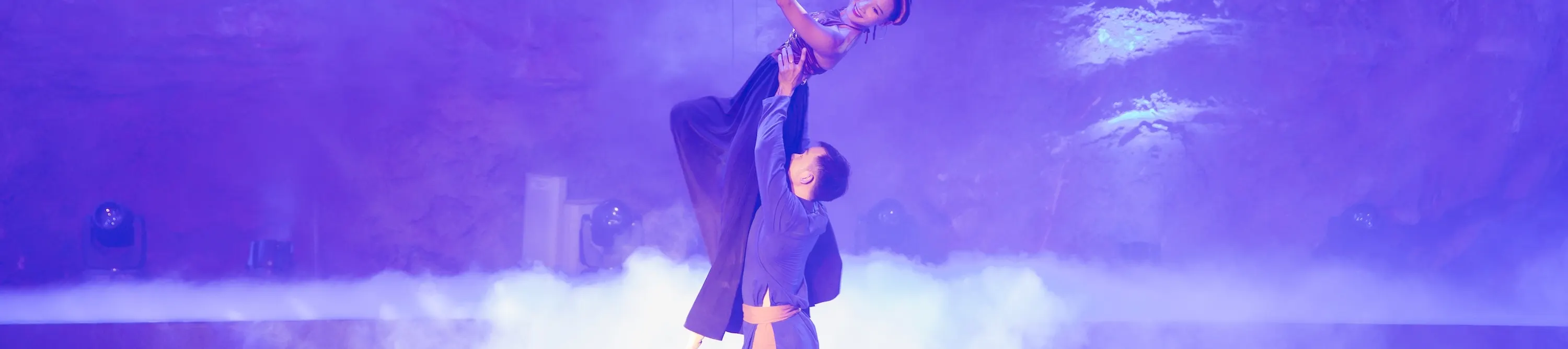 龙珠洞：广宁省的餐饮与文化表演