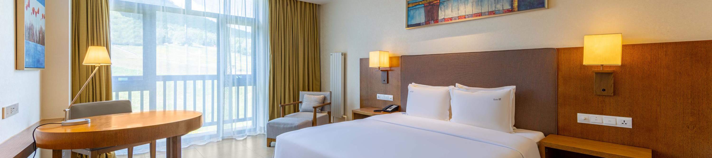 長白山萬達錦華度假酒店住宿套餐（含早餐+滑雪+温泉+接送機）