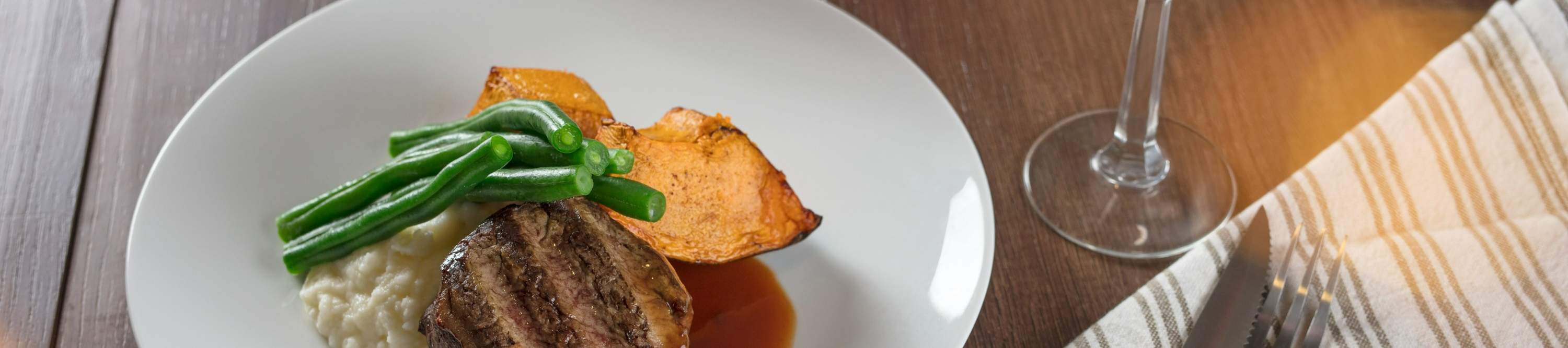 Ticket für die spektakuläre Dinner-Show im australischen Outback