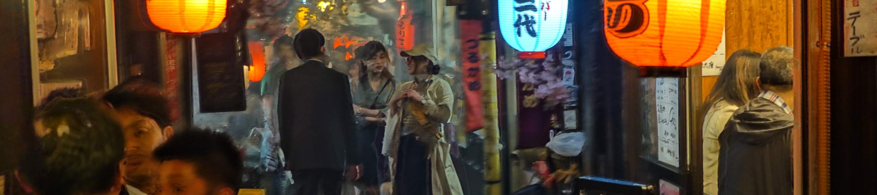 Tour notturno di bar a Tokyo a Shinjuku