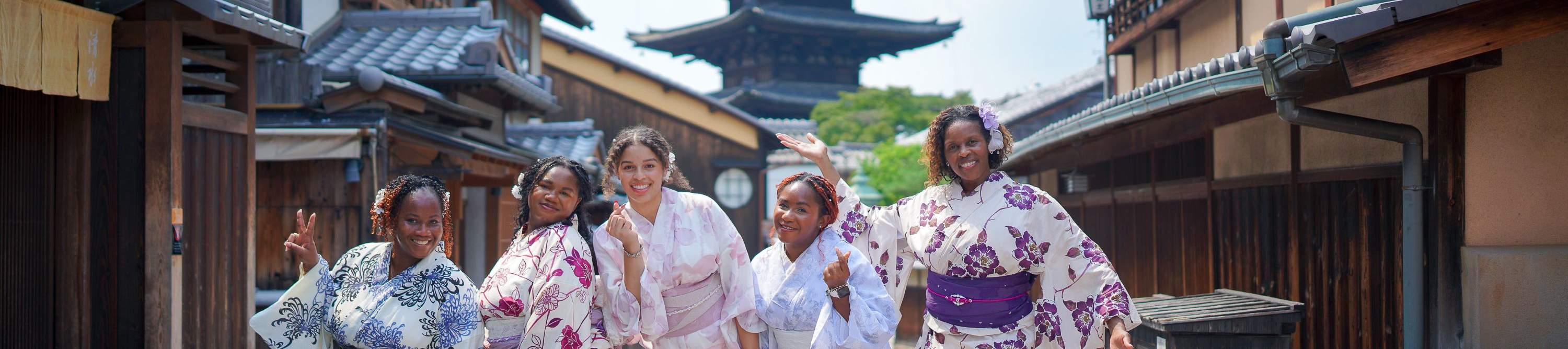 Kyoto: Personalized Commemorative Photo Shoot Service