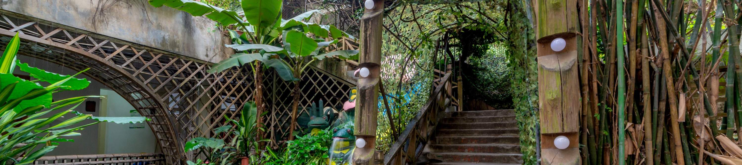 โรงแรมเซินเจิ้น ชิงชิง เวิลด์