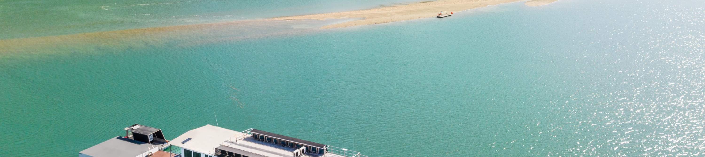 Découvrez la merveille des Horizontal Falls lors d'une aventure de 2J/1N, avec des vues panoramiques