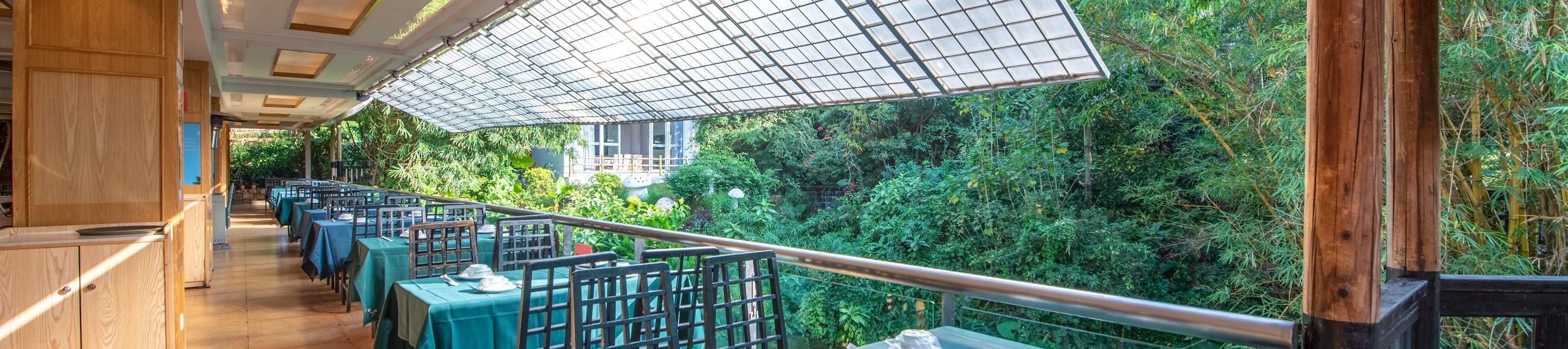 โรงแรมเซินเจิ้น ชิงชิง เวิลด์