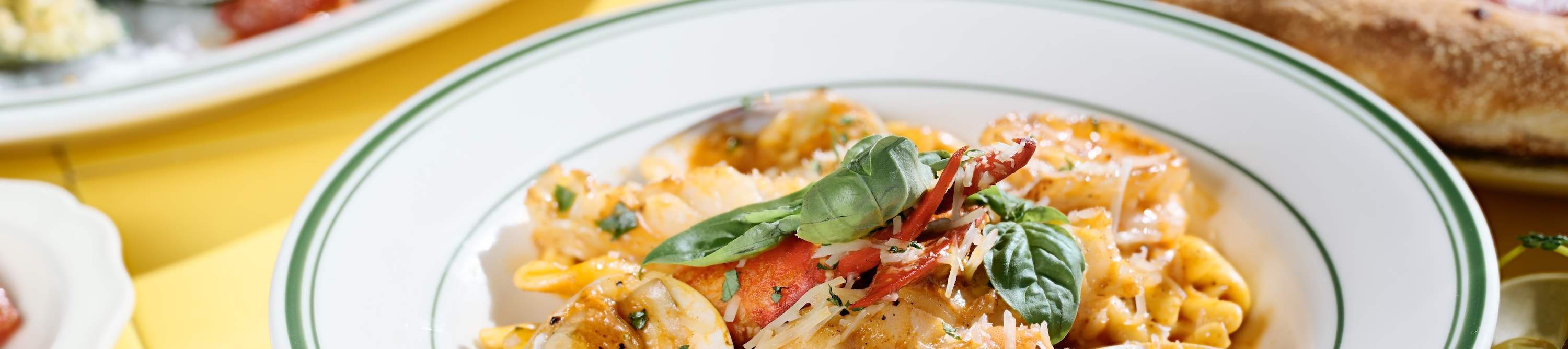 W Hong Kong Buffet l KITCHEN l Breakfast/ Lunch/ Dinner Buffet