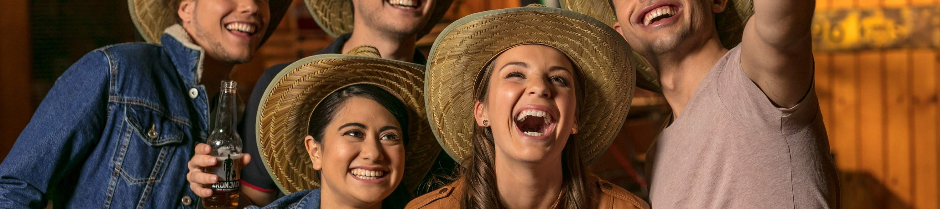 Ticket für die spektakuläre Dinner-Show im australischen Outback