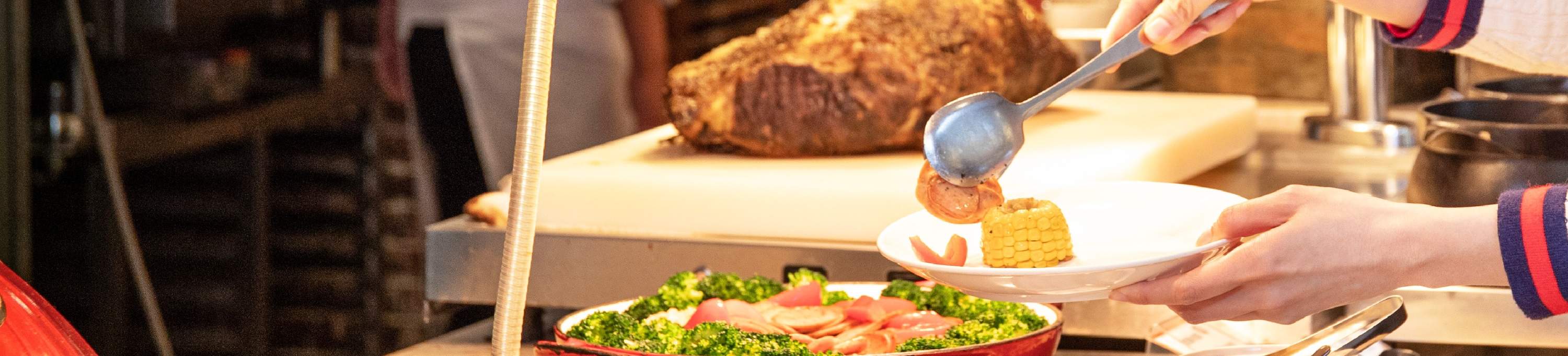 Keda Hotel｜Baiyan Buffet Restaurant｜MRT Longshan Temple Station