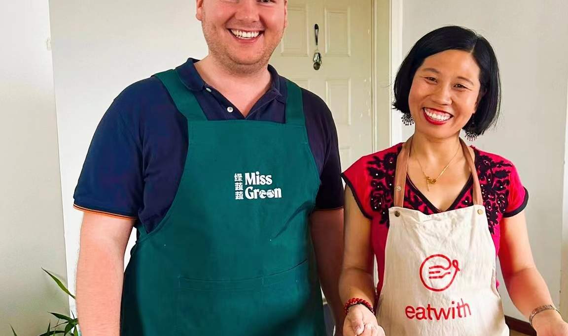 Belajar Membuat Mie Tradisional Cina yang Sempurna Bersama Kelinci di Beijing (Makan Siang/Makan Malam) - Eatwith