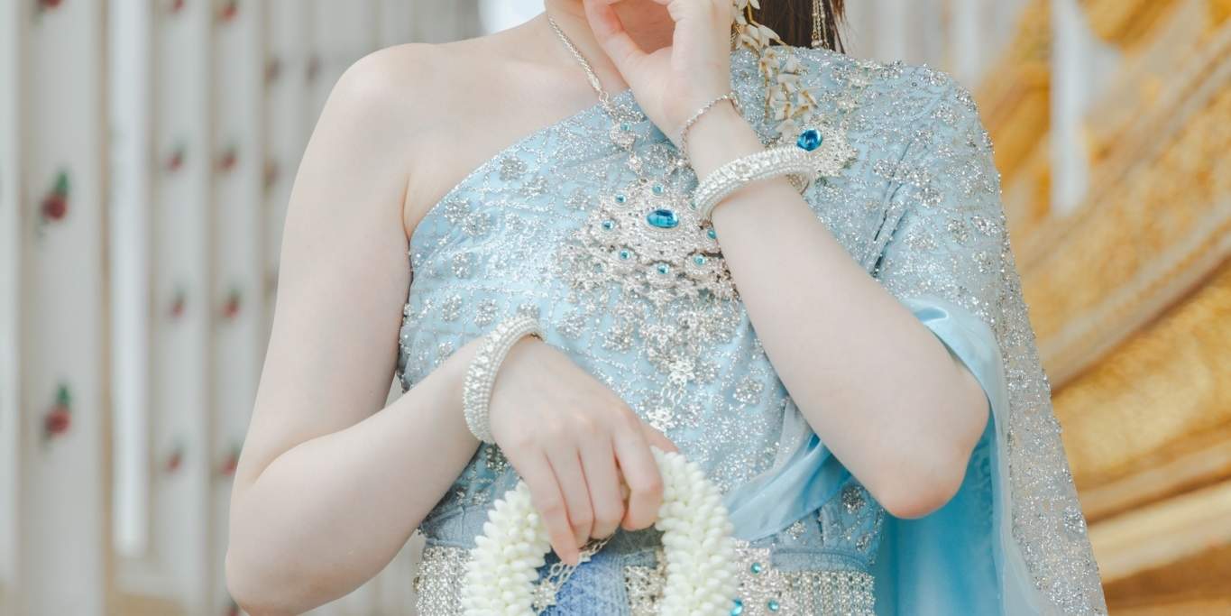 Absolute Thai: Noleggio di Costumi Thailandesi a Bangkok