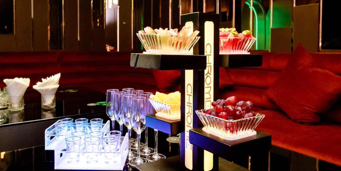 Astro Ekkamai Japanische & Europäische Küche