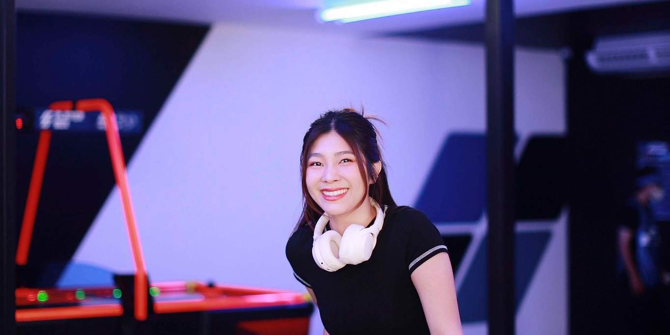 โซน 4: โซนเกมอาเขต, Maimai Finale, Punch Boxing, บาสเก็ตบอล, แอร์ฮอกกี้, Guitar Hero, โต๊ะบอล, โต๊ะพูล และปาเป้า