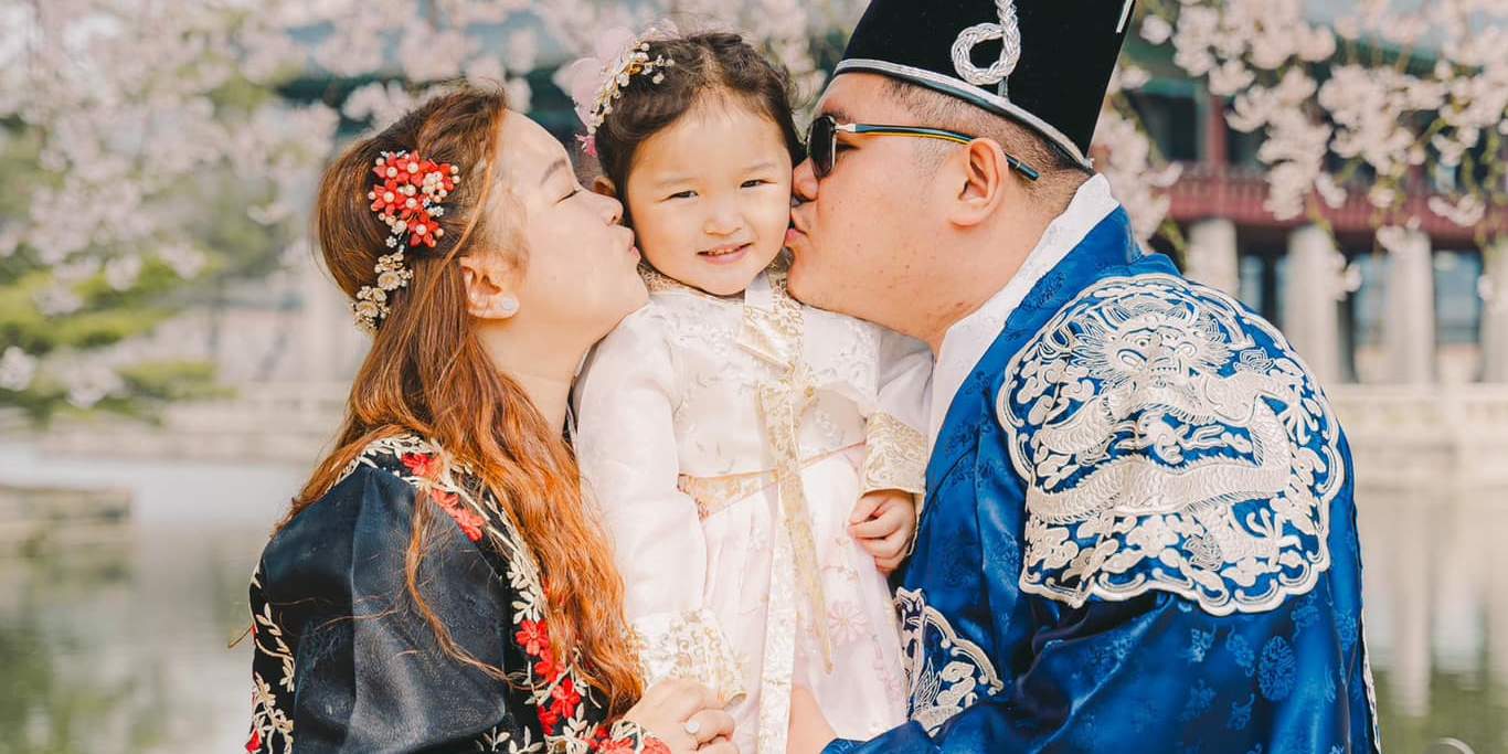 Abadikan momen berharga selamanya dengan sesi foto!