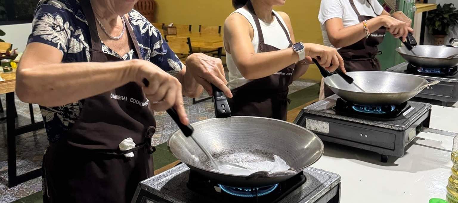 Suwannee 泰式烹饪课程（含市场游览）