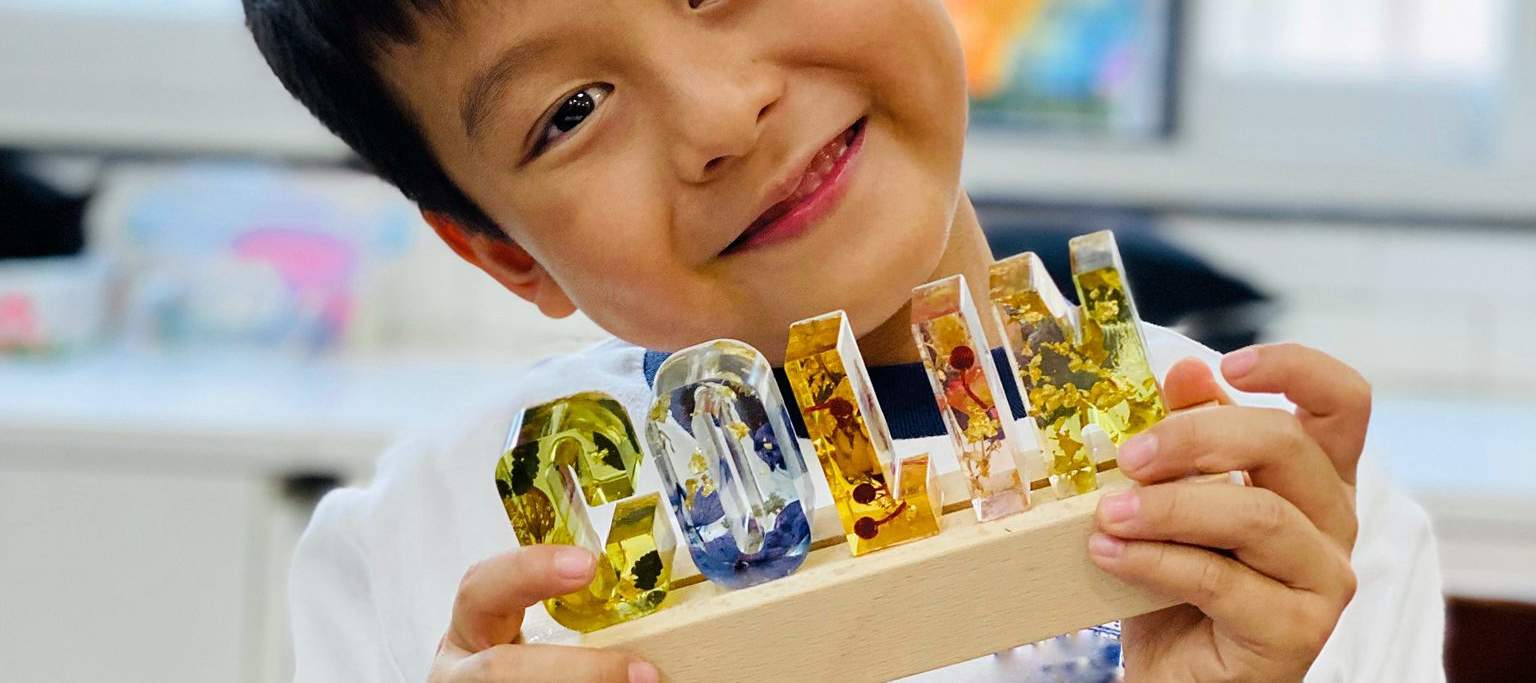 Clase de artesanía - Taller de luz nocturna con alfabeto de cristal ｜ Taller de llavero con alfabeto de cristal ｜ Causeway Bay