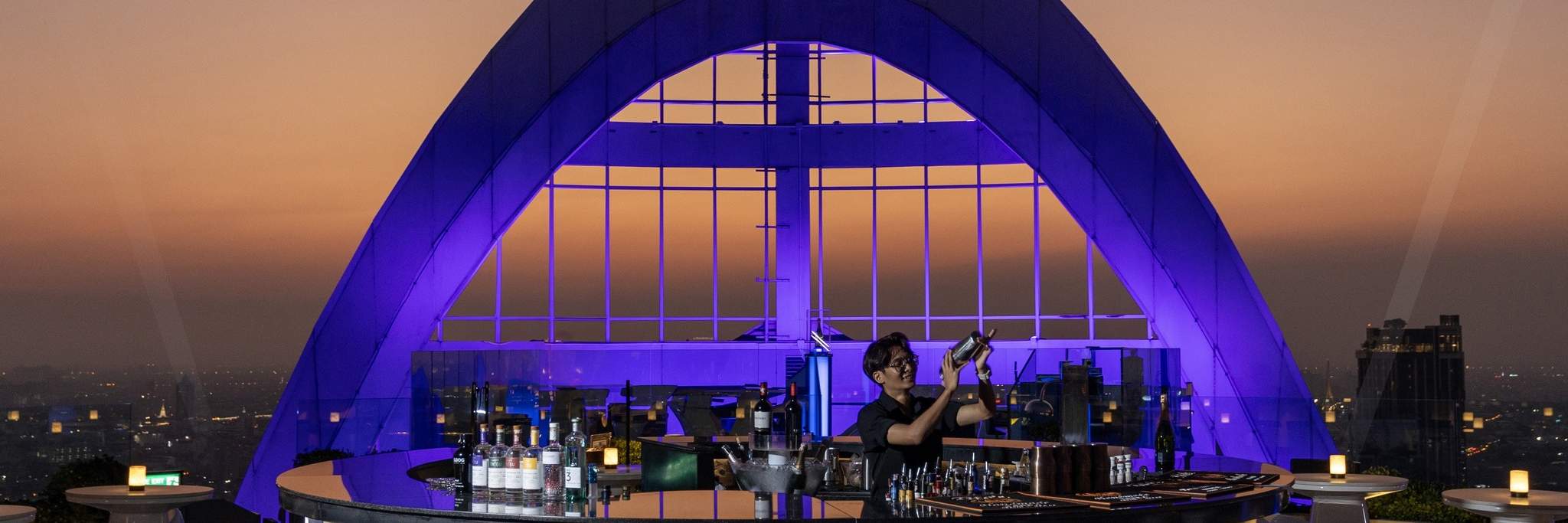 Centara Grand at centralwOrld의 CRU 샴페인 바 레벨 59