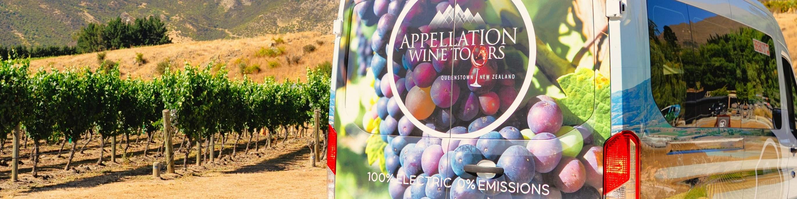 Путешествуйте с комфортом и стилем в одном из наших роскошных минивэнов.