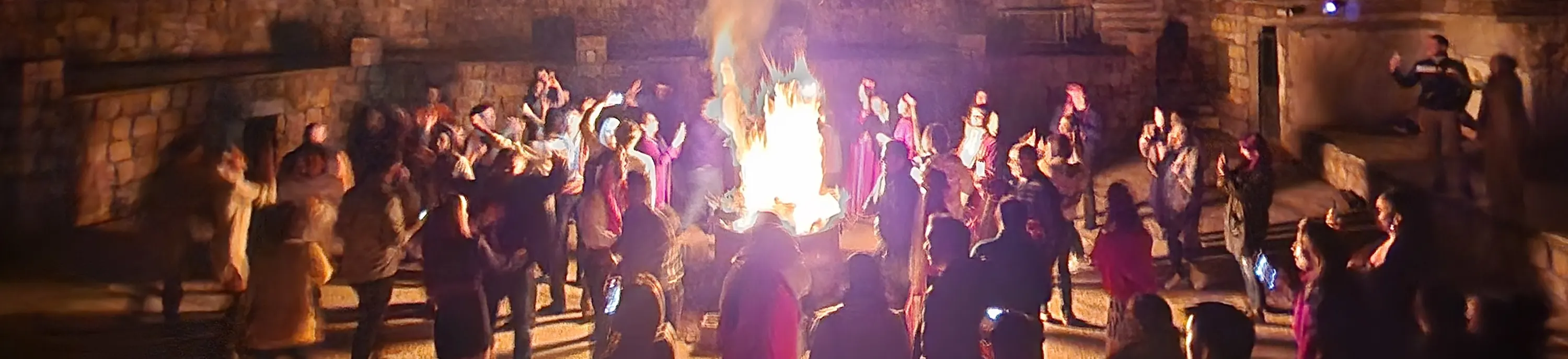 卡帕多西亚洞穴餐厅的土耳其之夜