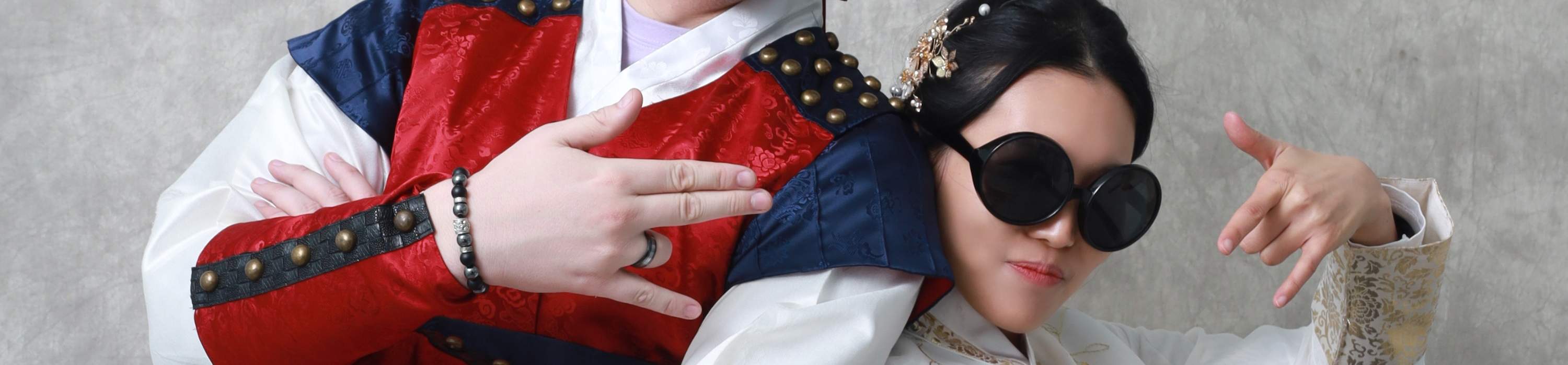 Wir nehmen und retuschieren Ihr Ausweisfoto im koreanischen Stil