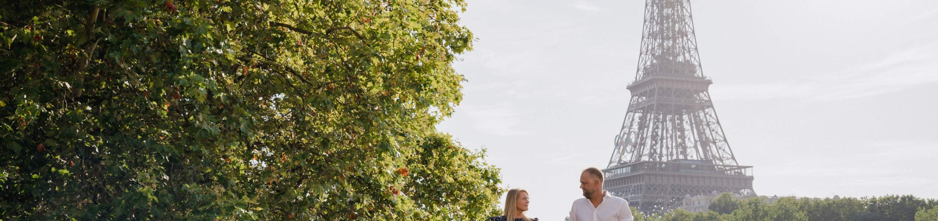 Photographe à Paris - Photos professionnelles autour de la Tour Eiffel