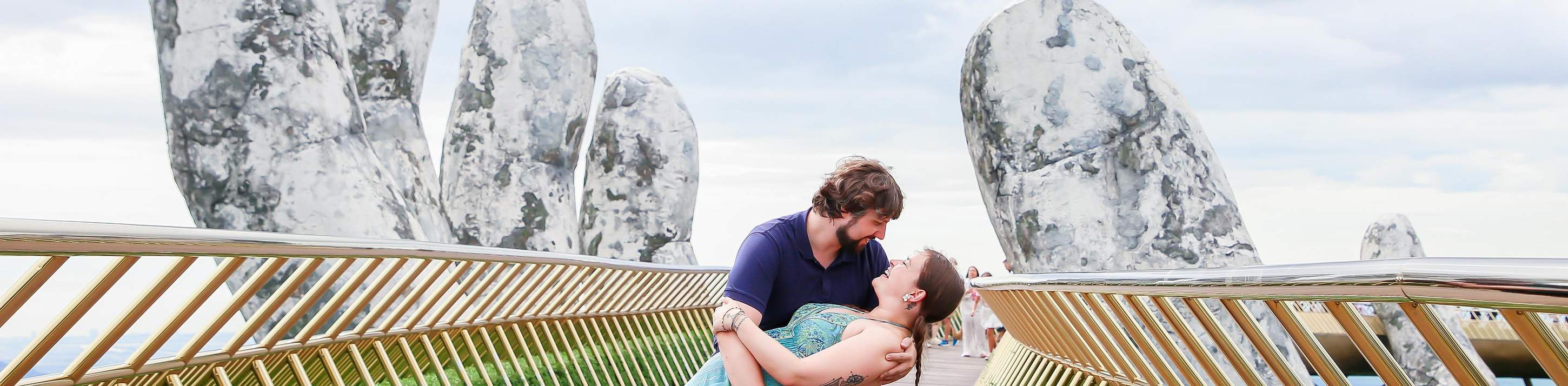 Servizio fotografico di 3 ore al Ponte d'Oro nelle Ba Na Hills