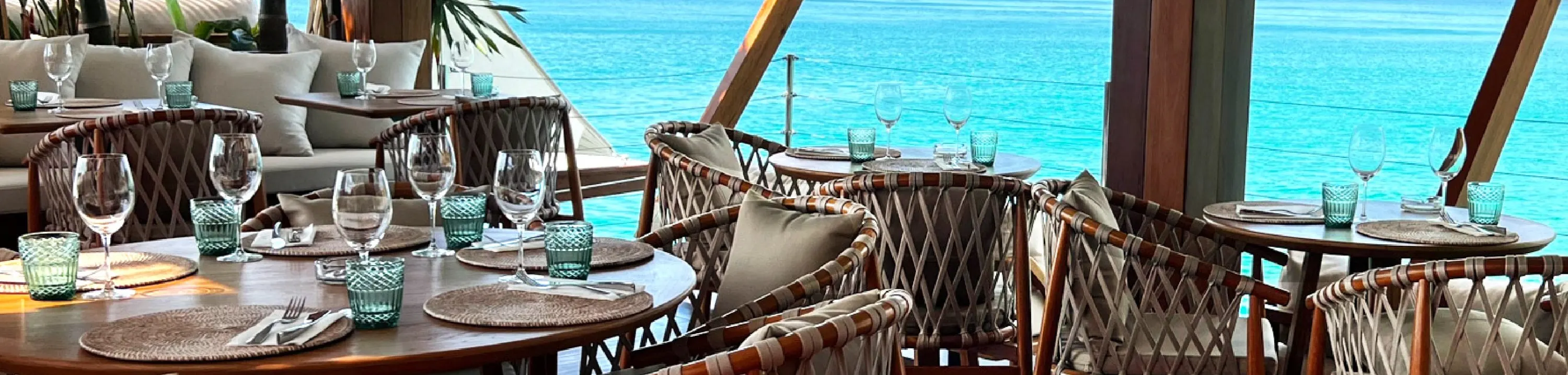 普吉岛尤娜海滩俱乐部 (Yona Beach Club Phuket) 日间体验
