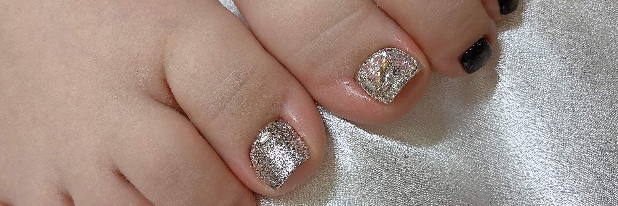 Mahami Spa & Wellness: Servicios Premium de Uñas y Pestañas