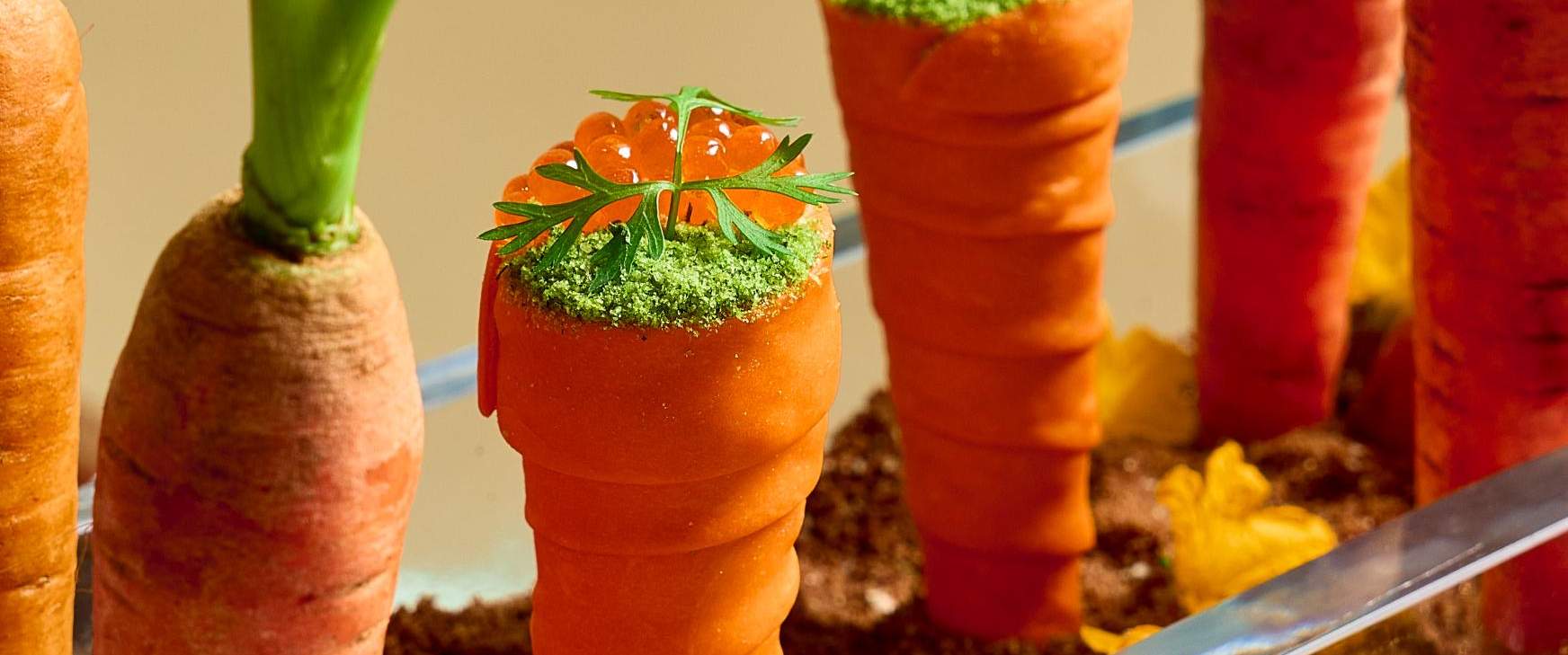 방콕 피콕 앨리 애프터눈 티 세트 by Waldorf Astoria