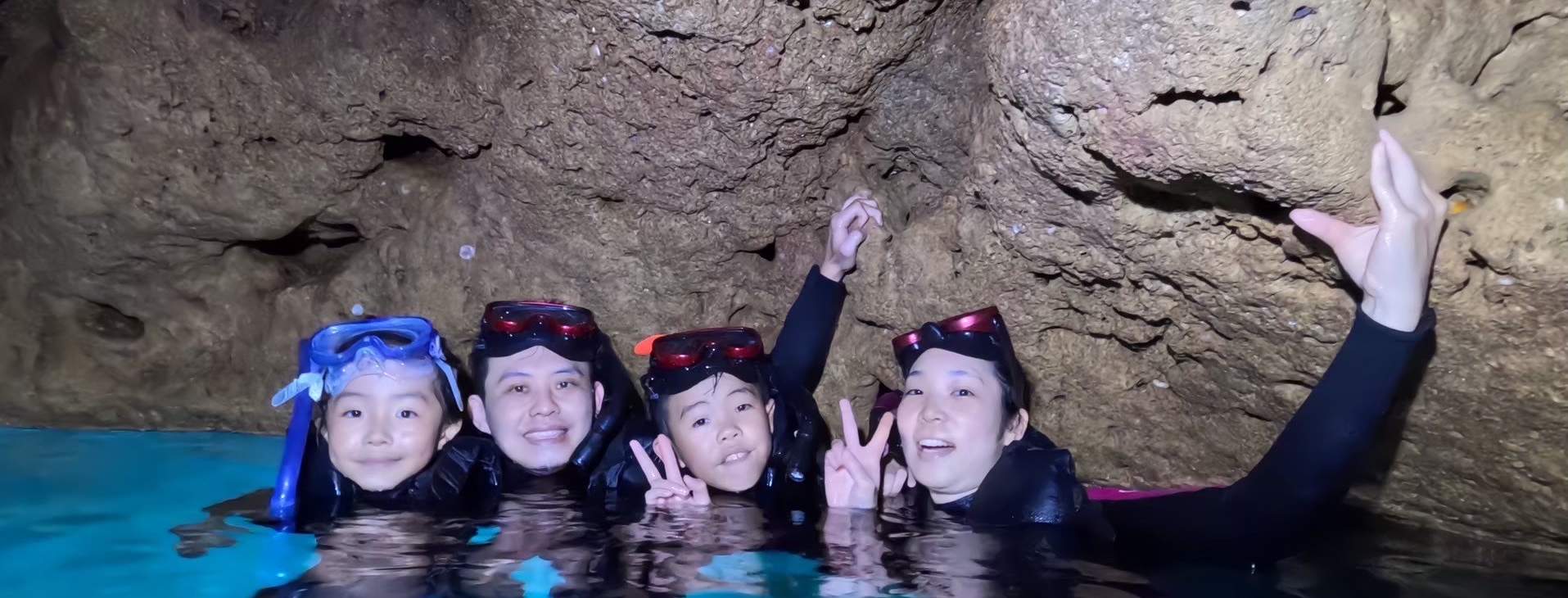 Jepang Okinawa｜Snorkeling Gua Biru｜Pelatih Bahasa Mandarin & Inggris! Pengambilan Gambar GoPro & Gratis Pemberian Makan Bawah Air