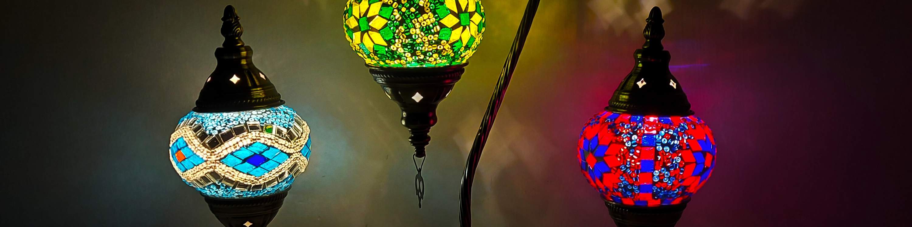 【ซื้อ 1 แถม 1 ฟรี】MOSAIC ART WORKSHOP - GET TOGETHER WORKSHOP @ KWUN TONG