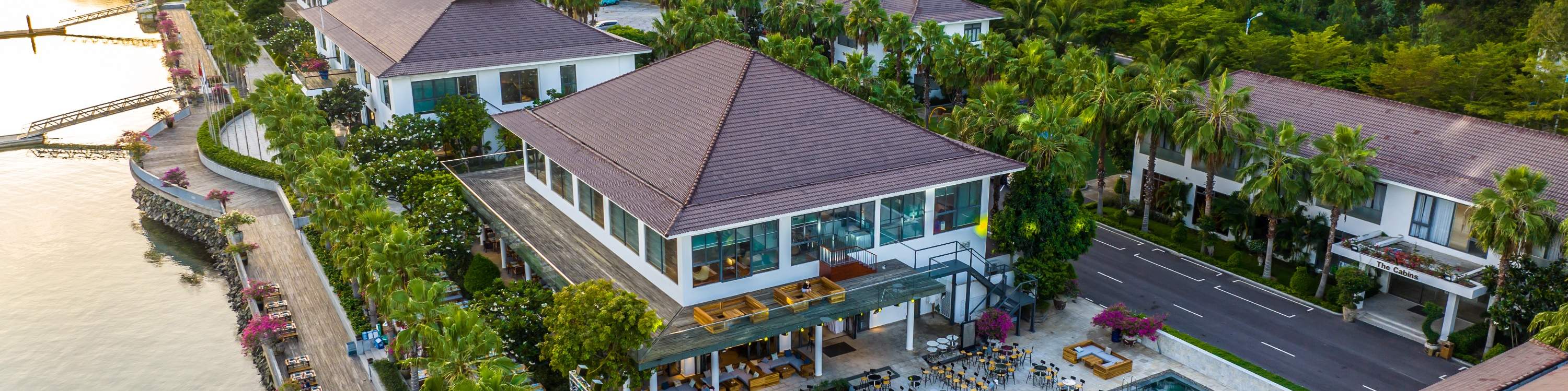 ambassador club ana marina