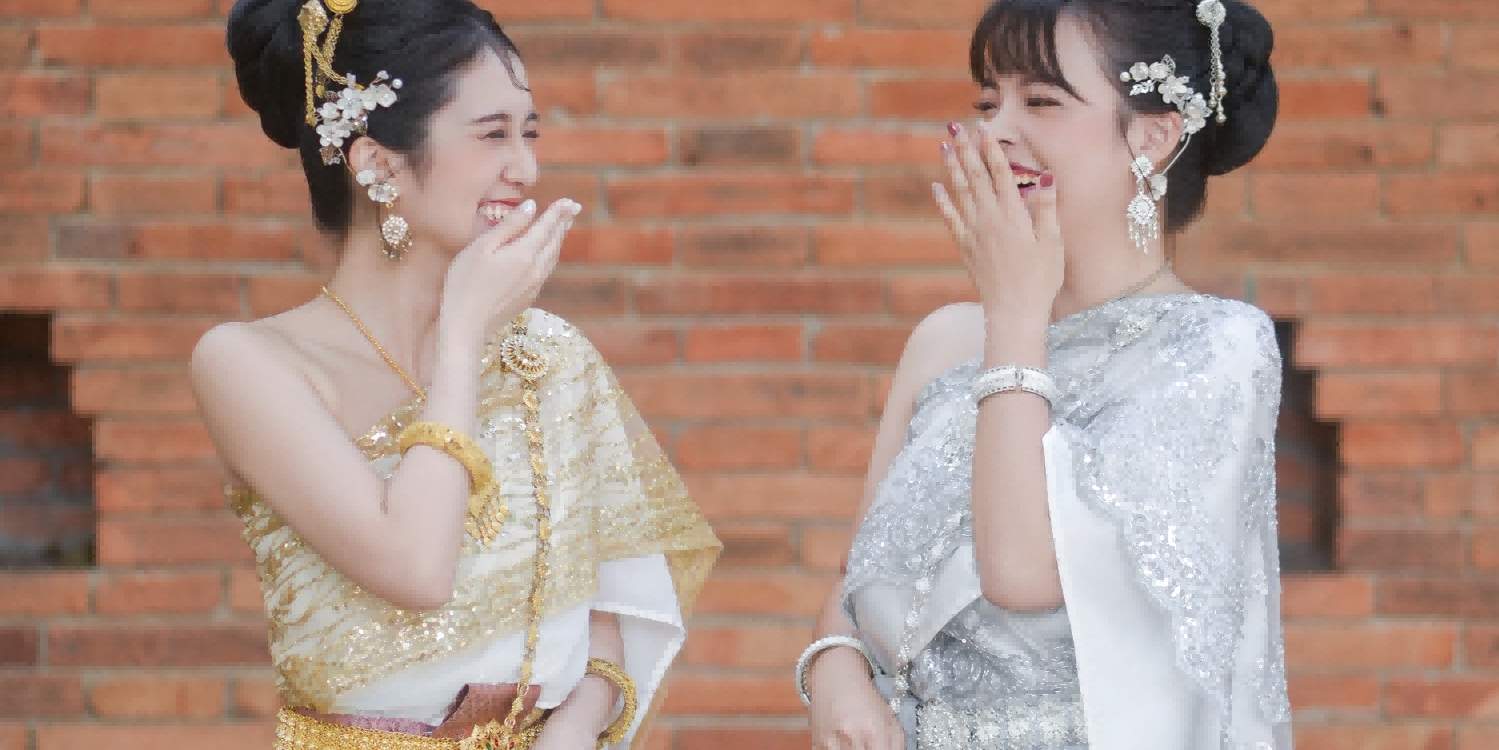 Tembok Tha Pae, gerbang yang wajib dikunjungi di Chiang Mai, datang dan nikmati bersama sahabat dan keluarga Anda