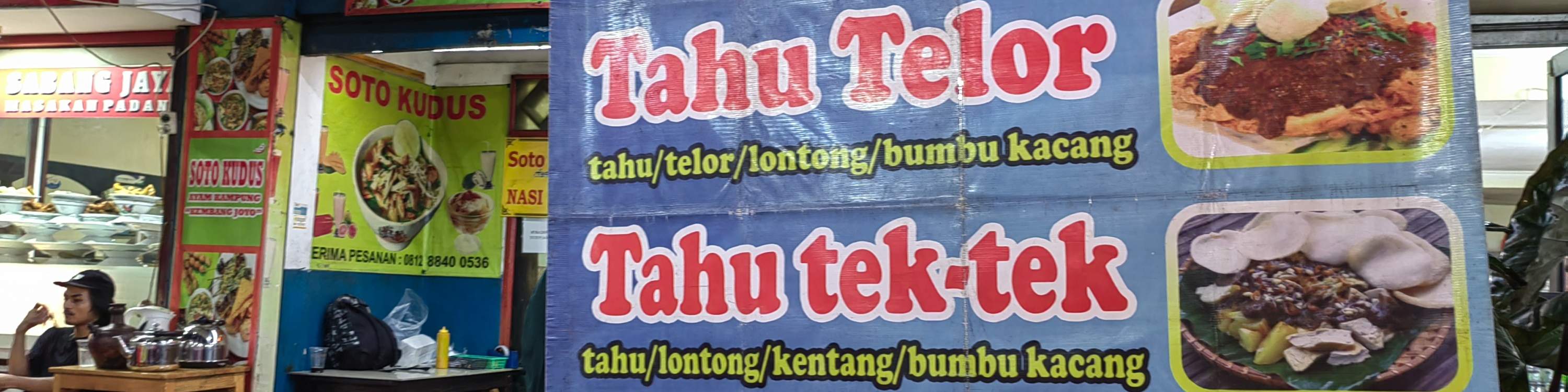 Jakarta Night Tour : Guided Sightseeing & Street Food Experience