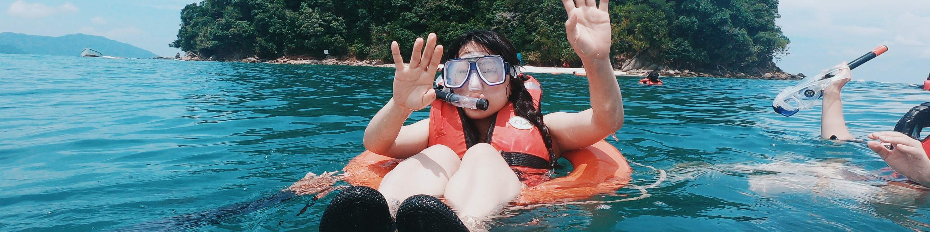 Pengalaman Snorkeling atau Menyelam di Moon Bay dari Kota Kinabalu