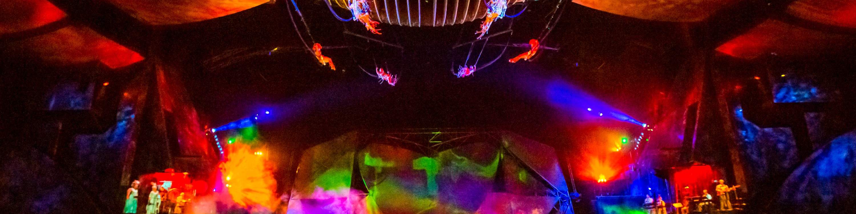 迷失在色彩、動作和令人興奮的特技的旋風中！