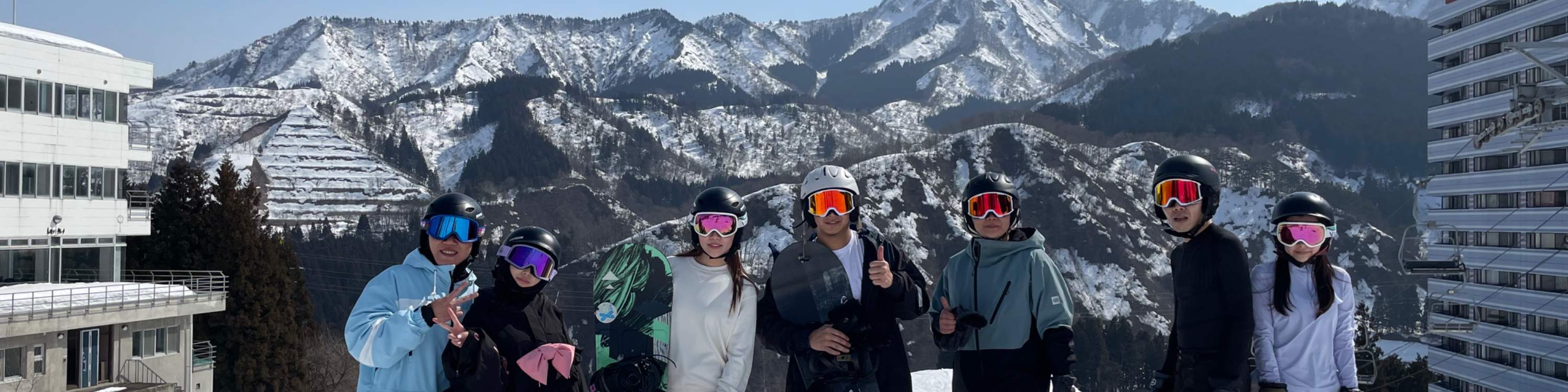 Setiap kelas terhad kepada kumpulan rakan dan keluarga, dan tiada kelas digabungkan dengan orang yang tidak dikenali.